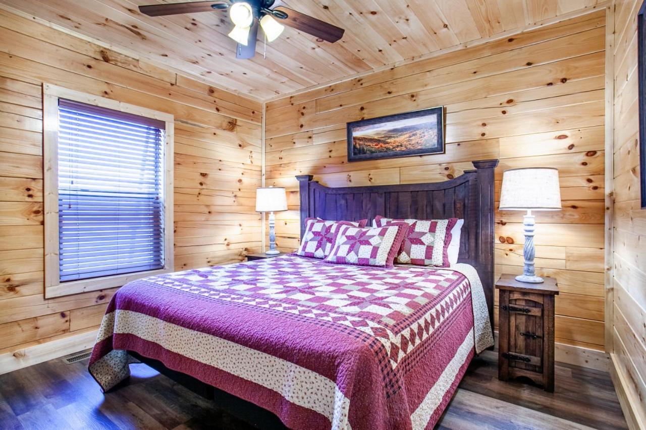 Swimming Bears Lodge 1 With Indoor Pool And Hot Tub Пиджен Фордж Екстериор снимка